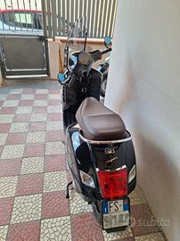 Piaggio Vespa Gts  300