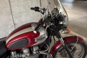 Triumph Bonneville T100 2008 solo parti originali