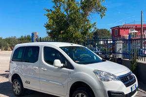 Peugeot Partner Tepee BlueHDi 100 4x4 DANGEL