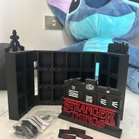 Espositore Stranger Things