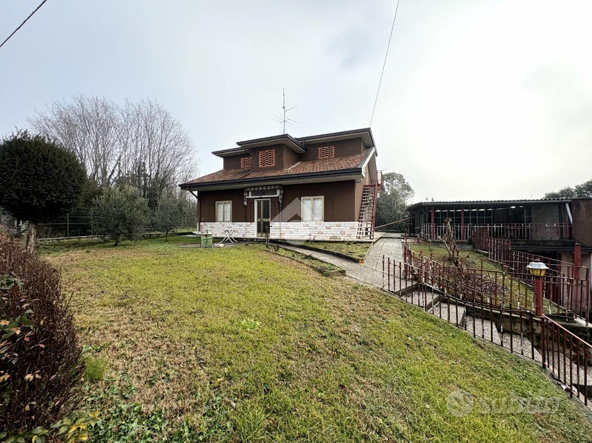 VILLA SINGOLA A BEDIZZOLE - Vista 5