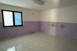 Immobile di 110 m² con 4 locali a Casandrino