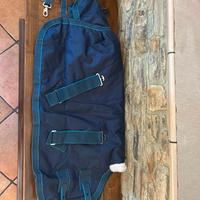coperta invernale imbottita per pony in paddock