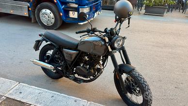 Brixston 125