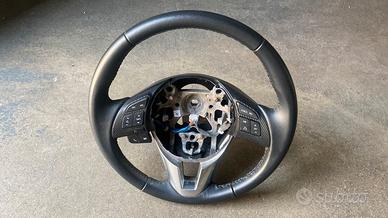 Volante in pelle Mazda 2 del 2018 (DA6A3298202)