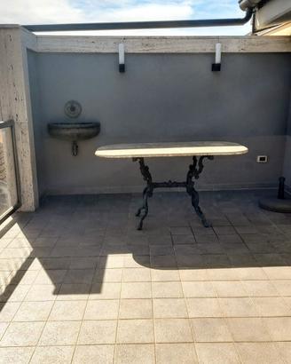 Attico con ampia terrazza