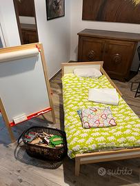 Letto e giochi bambini