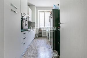 AMPIO 2 LOCALI CON CUCINA ABITABILE