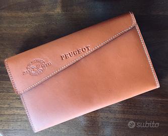 Portafoglio donna in pelle     -     NUOVO