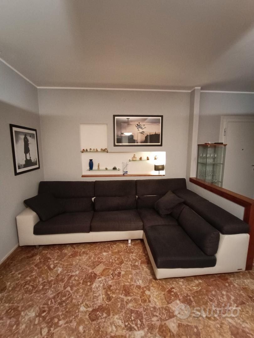 Divano Poltronesofà 4 posti Arredamento e Casalinghi In vendita a Padova