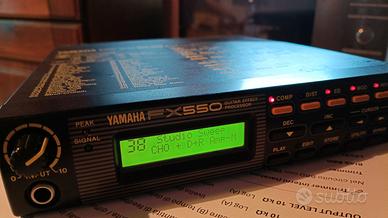 multi effetto chitarra Yamaha Fx550