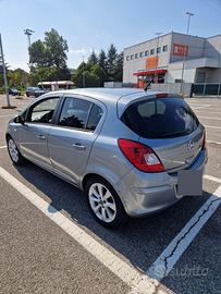Opel Corsa 1.2 Sport benzina