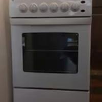 cucina con forno elettrico 