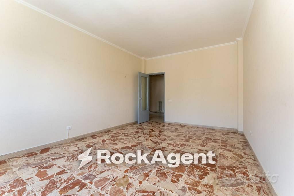 Appartamento di 98 m² con 2 locali e box auto a Ca - Vista 4