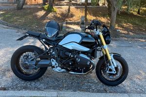 BMW R Nine T 2015 tenuta da amatore 