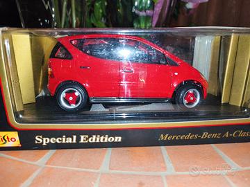 modellino Maisto Mercedes classe A 1/18