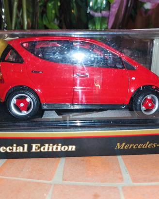 modellino Maisto Mercedes classe A 1/18