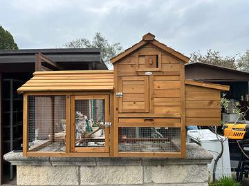 Casetta/ Pollaio per galline