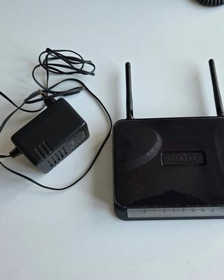 Modem Router ADSL2+ Wireless N300 Netgear DGN2200v