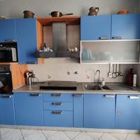 CUCINA MODERNA BLU  OPACO E LEGNO