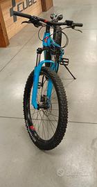 Bicicletta elettrica Cube