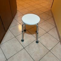 Sgabello regolabile  per doccia