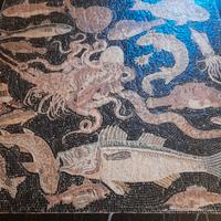 Tavolo mosaico in pietra artigianale