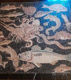 Tavolo mosaico in pietra artigianale