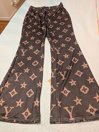 Pantaloni 