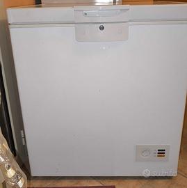 Congelatore pozzo Smeg CO142