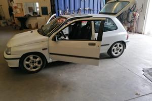 Renault Clio 1.8 16v