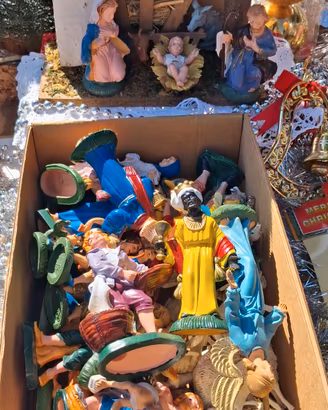 presepe vintage completo statuine+capanna +casette