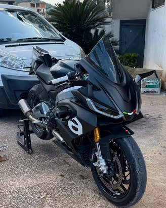 Aprilia rs 660