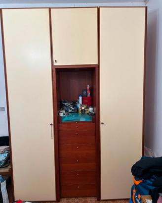 Armadio doppia anta con cassettiera incorporata