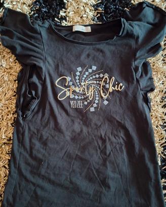 t-shirt taglia XS  