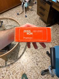 Tele obiettivo Zeiss per proiettore diapositive