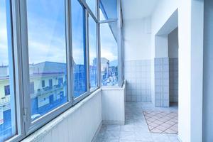 Trilocale ristrutturato con posto auto - centro