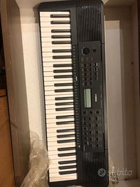 tastiera YAMAHA  PSR-E273