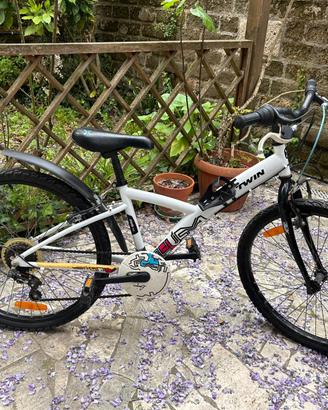 Mountain Bike BTWIN, Perfetta per ragazzi di 11-13