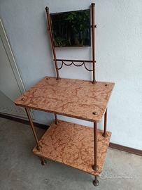 - TOILETTE PER DONNA DEI PRIMI 900 IN OTTONE