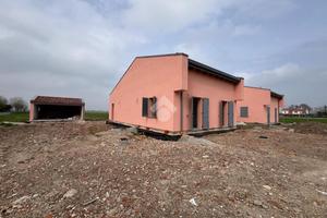 CASA SEMINDIPENDENTE A SAN GIOVANNI IN PERSICETO