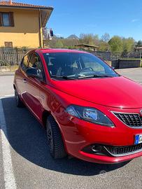 Ypsilon  Rossa 61000 km unico  proprietario