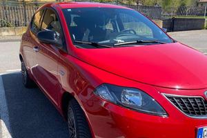 Ypsilon  Rossa 61000 km unico  proprietario