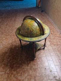 mappamondo porta bottiglie 