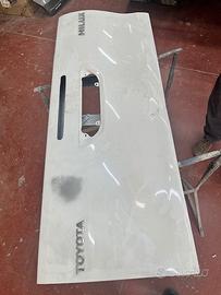 Cofano posteriore Hilux 