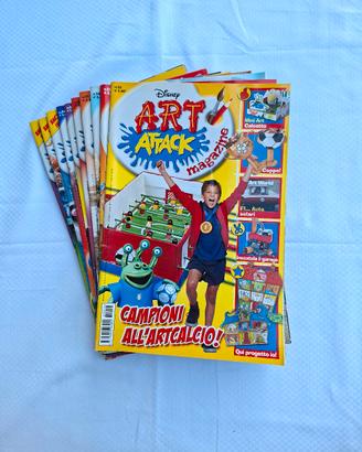 Lotto 10 riviste Disney Art Attack 2006-2007 