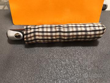 ombrello pieghevole a quadretti 