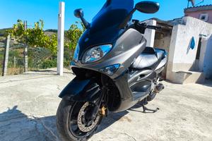 T-MAX 500 iniezione 2004
 circa 30.000 KM 