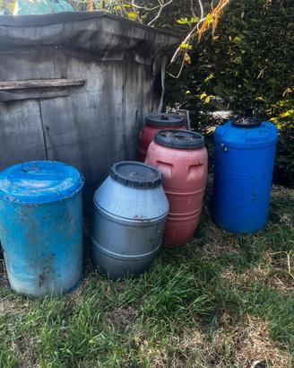 Fusti in plastica fino a 200 l