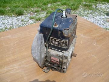 Motore d'epoca "ACME" da collezione.